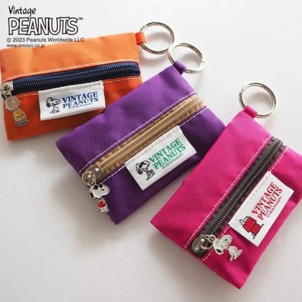 スヌーピー マルチケース PEANUTS ブランド ポーチ 小物入れ カラビナ付 刺繍 レディース ピーナッツ グッズ おしゃれ かわいい キャラクター 収納ポーチ ヘミン