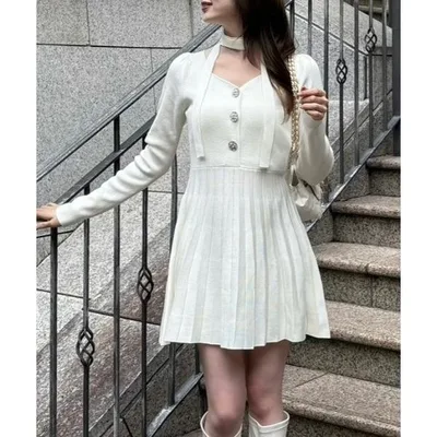 ワンピース フロントビジュープリーツミニニットワンピース 秋服 冬服
