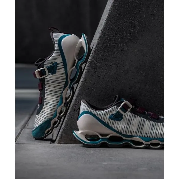 スニーカー 「MIZUNO(ミズノ)」WAVE PROPHECY STRAP2 レディース