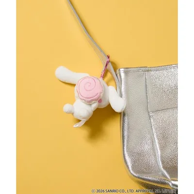 スマホショルダー キーホルダー SANRIO/サンリオ 'CINNAMOROLL' 目隠し ぬいぐるみチャーム/シナモロール