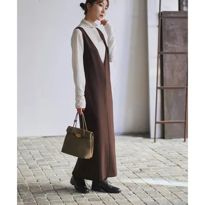 ワンピース 「WEB&一部店舗限定追加」ストレートVネックワンピース