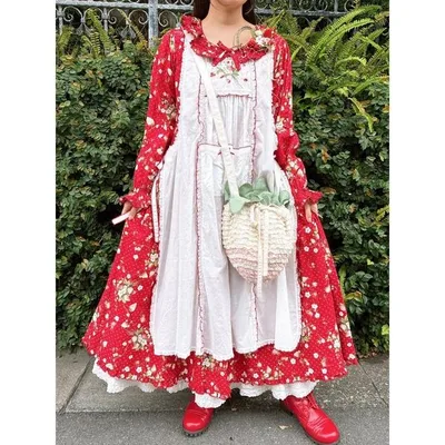 ワンピース ローンタブリエ付き苺ブーケプリントワンピース
