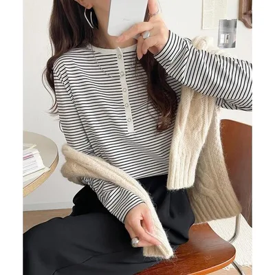 ヘンリーネック tシャツ シンプルだからこそ、こだわりたい。シルケット加工ドット釦ヘンリーTシャツ(長袖) レディース