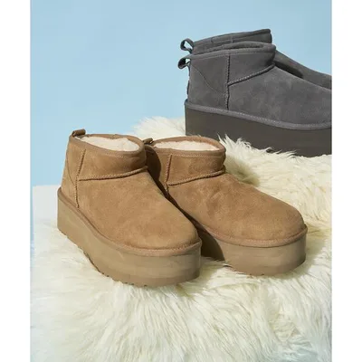 ugg ムートン ブーツ 限定展開 UGG/アグ W CLASSIC ULTRA MINI PLATFORM/クラシック ウルトラ ミニ プラットフォーム(厚底ムートンブーツ)「6〜8サイズ…