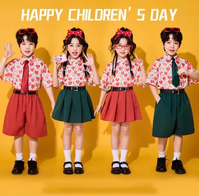 キッズ ダンス衣装 レトロ港風 ハート柄シャツ 半袖セットアップ ハーフパンツ 靴下 ベルト 子供 運動会 発表会 チーム かわいい ステージ衣装 男女兼用 プリーツスカート ヒップホップジャズダンスウェア hiphop jazz 学園風
