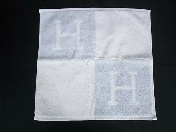 ■美品■ HERMES エルメス アヴァロン カレタオル コットン100% ハンドタオル フェイスタオル ブルー系×ホワイト系 FT5402